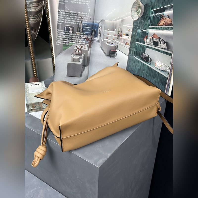 福袋[棕色] 尺寸：30-24.5-10.5 全新升級 新增燙金品牌logo