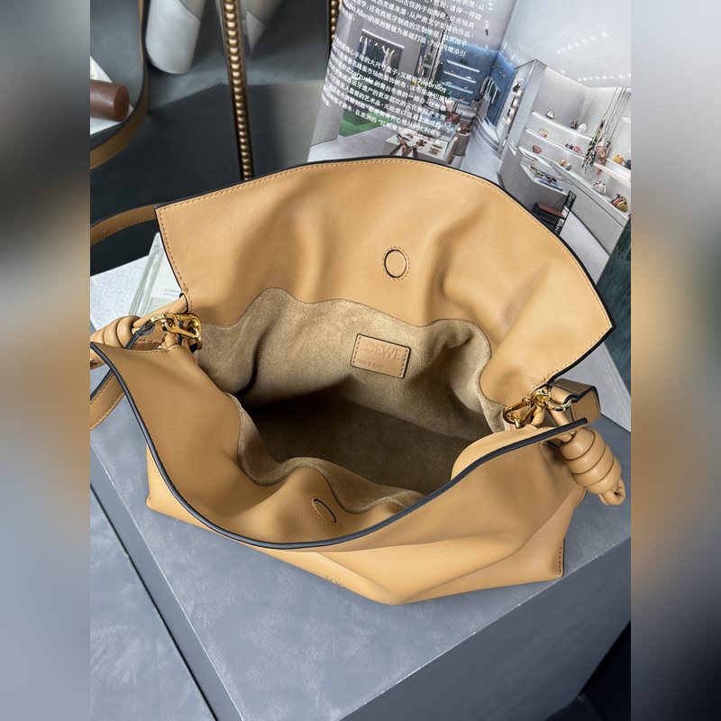 福袋[棕色] 尺寸：30-24.5-10.5 全新升級 新增燙金品牌logo