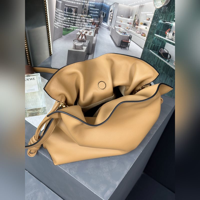 福袋[棕色] 尺寸：30-24.5-10.5 全新升級 新增燙金品牌logo