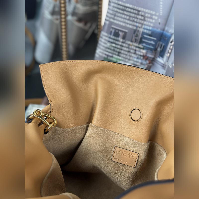 福袋[棕色] 尺寸：30-24.5-10.5 全新升級 新增燙金品牌logo