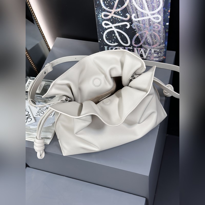 福袋[海鹽白] 尺寸：30-24.5-10.5 全新升級 新增燙金徽標壓印，