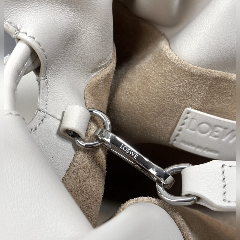 福袋[海鹽白] 尺寸：30-24.5-10.5 全新升級 新增燙金徽標壓印，