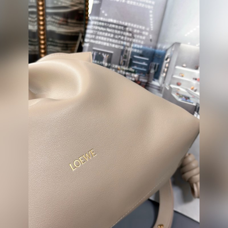 Flamenco clutch --中號福袋[沙礫色] 尺寸：30-24.5-