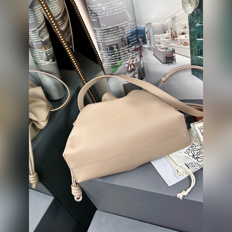 Flamenco clutch --中號福袋[沙礫色] 尺寸：30-24.5-