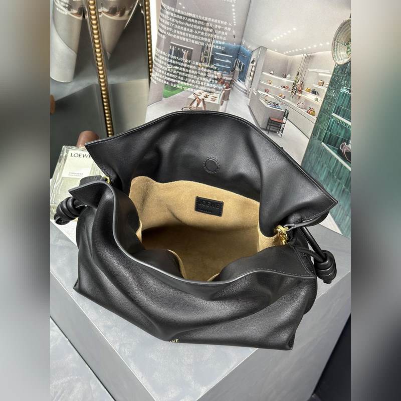 福袋[黑色] 尺寸：30-24.5-10.5 全新升級 新增燙金品牌logo