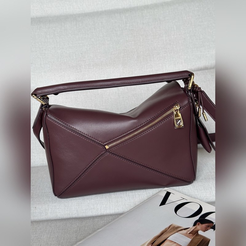 新品 酒紅色 小號納帕羊皮革 Featherlight Puzzle 手袋 Fe