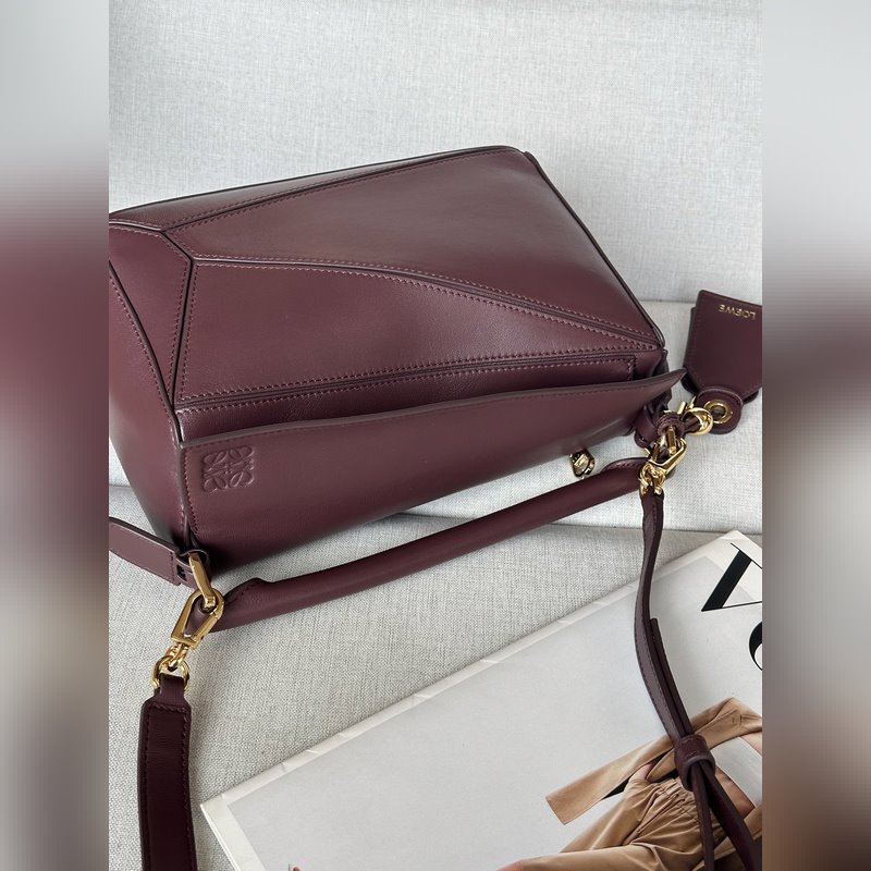 新品 酒紅色 小號納帕羊皮革 Featherlight Puzzle 手袋 Fe