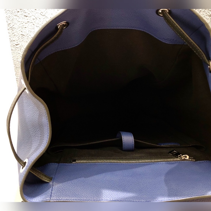 Loewe Puzzle Backpack 現貨 專櫃最新男款系列。尺寸33x4