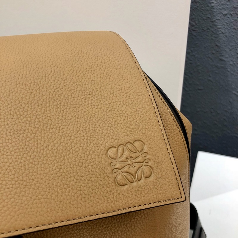 LOEWE Puzzle Backpack 回貨 現貨 色上新型號324 超大容