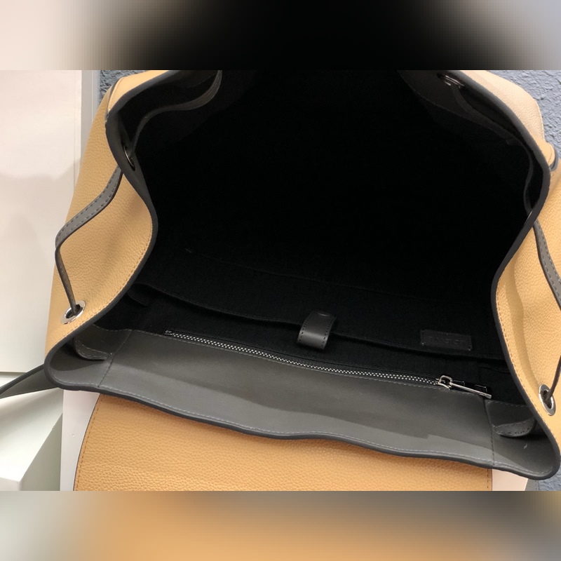 LOEWE Puzzle Backpack 回貨 現貨 色上新型號324 超大容