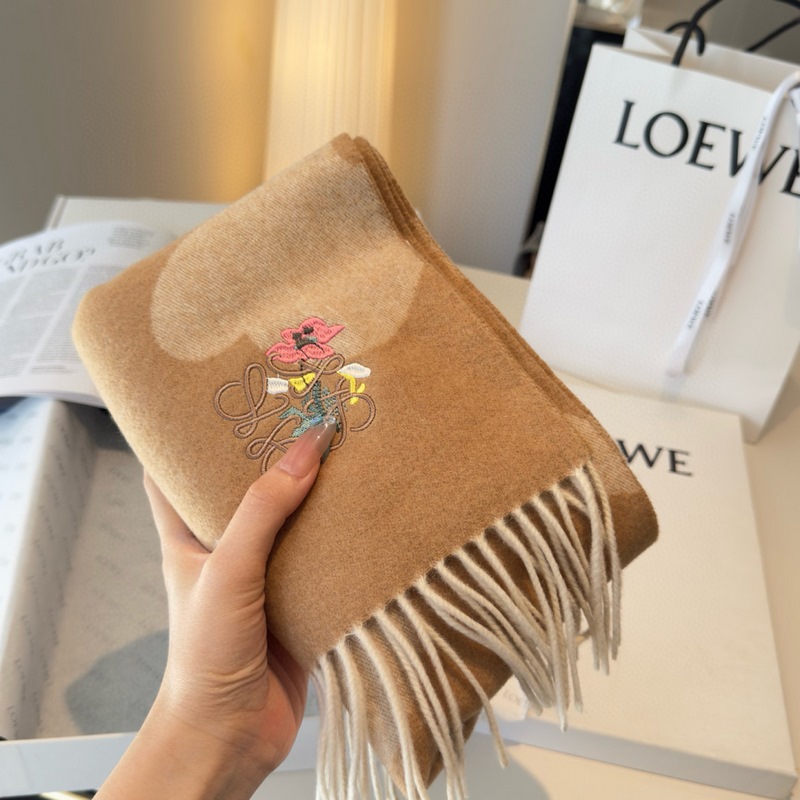 上新！Loewe · 羅意威 難得一見的溫柔配色，低調(diào)又不失優(yōu)雅 ]重點推薦 雙