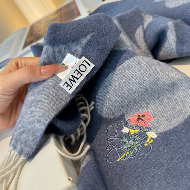 上新！Loewe · 羅意威 難得一見的溫柔配色，低調又不失優雅 ]重點推薦 雙