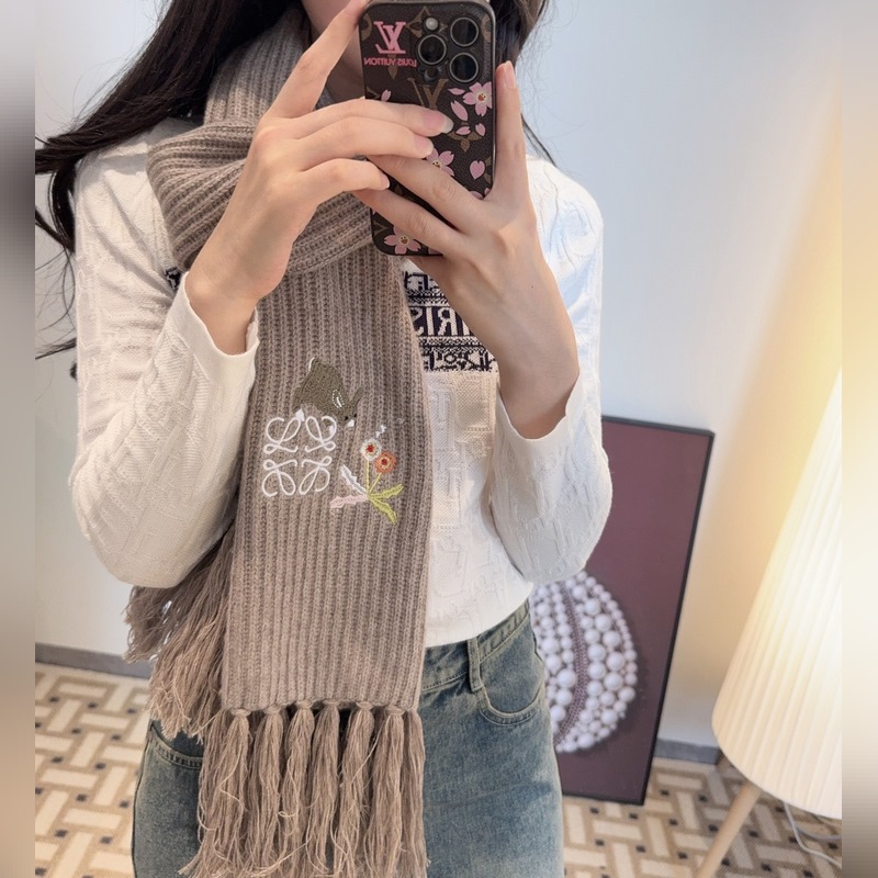 LoewexSunafujita聯名款 小兔花卉刺繡流蘇 原單！重磅推薦！新款針