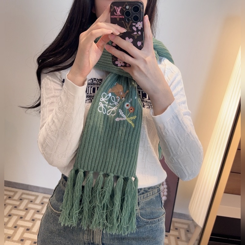 LoewexSunafujita聯名款 小兔花卉刺繡流蘇 原單！重磅推薦！新款針