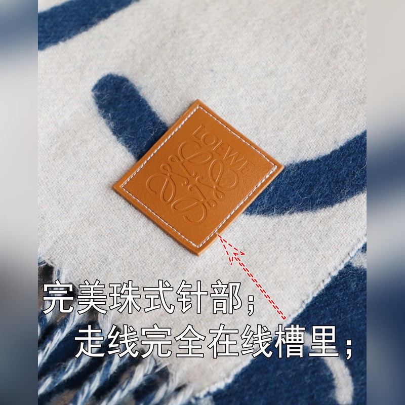 羅字母塗鴉圍巾 比做工 比配件 比精緻度 羅意威塗鴉款雙面圍巾，男女同款。loe