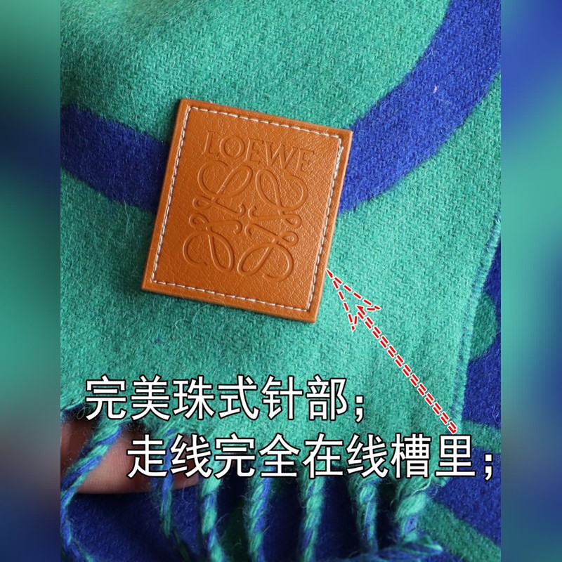 羅字母塗鴉圍巾 比做工 比配件 比精緻度 羅意威塗鴉款雙面圍巾，男女同款。loe