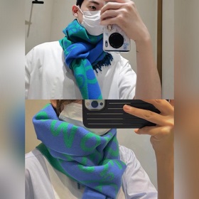 羅意威字母圍巾，羅意威塗鴉款雙面圍巾，男女同款。loewe超美新款圍巾！超級推薦