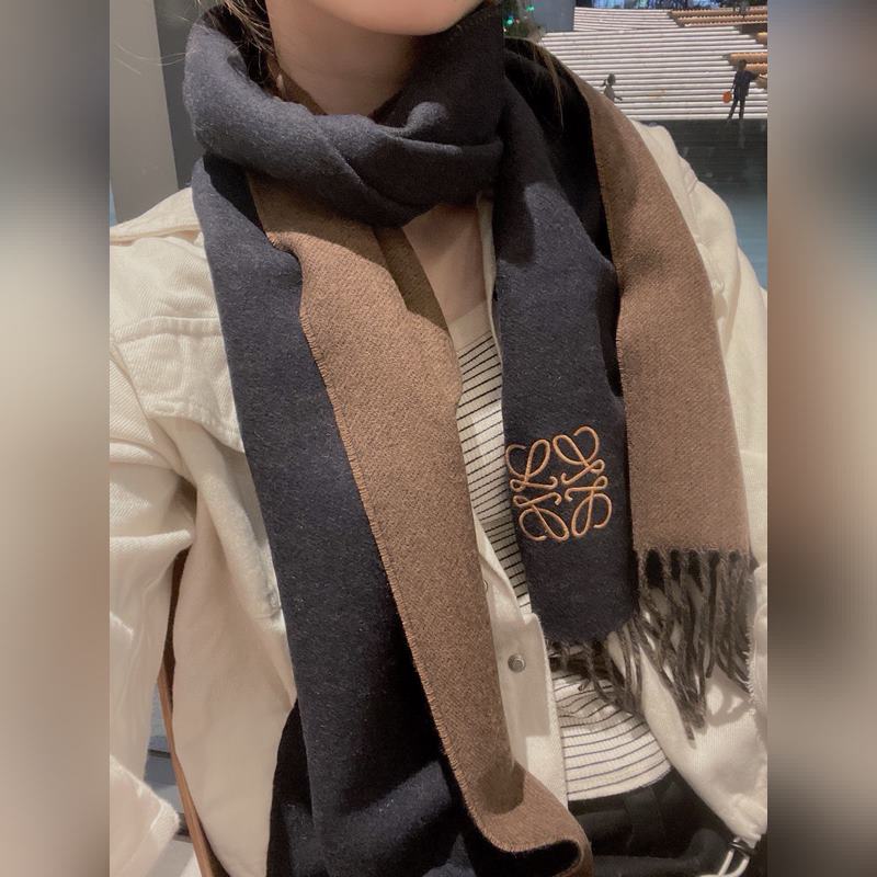 [ Loewe · 羅意威難得一見的溫柔配色，低調又不失優雅 ]重點推薦 雙面配