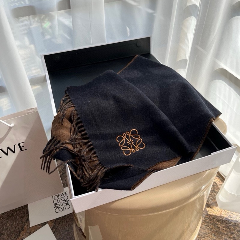 [ Loewe · 羅意威難得一見的溫柔配色，低調又不失優雅 ]重點推薦 雙面配