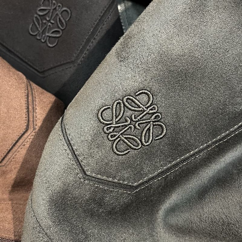 羅意威LOEWER25早秋新款麂皮絨環保皮革翻領夾克，男士經典字母標識壓紋襯衫式