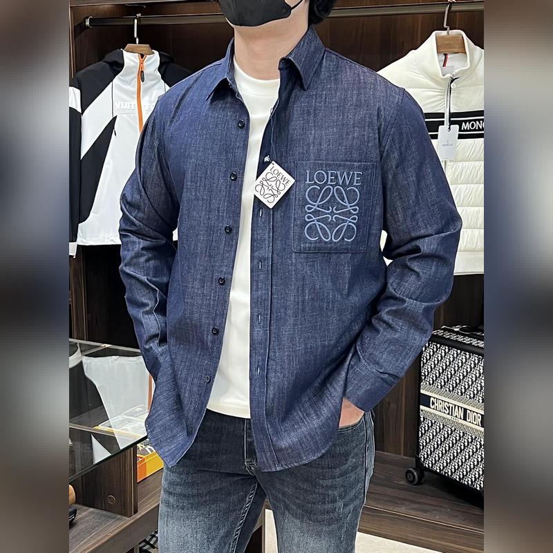 Loewe 25新款Evie襯衫兼具休閑與精緻， 羅意威采用獨特的牛仔棉面料制作