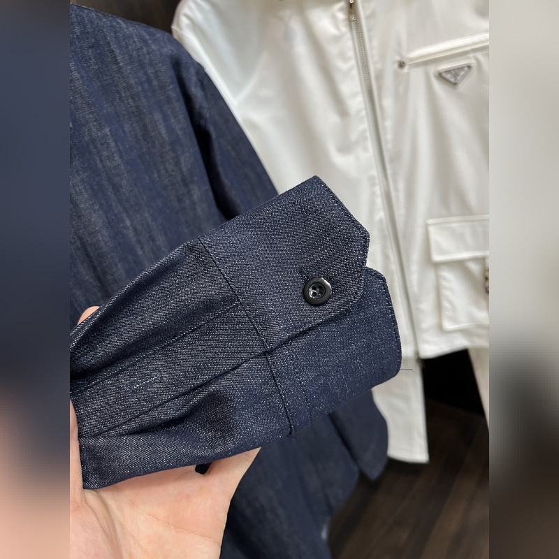 Loewe 25新款Evie襯衫兼具休閑與精緻， 羅意威采用獨特的牛仔棉面料制作