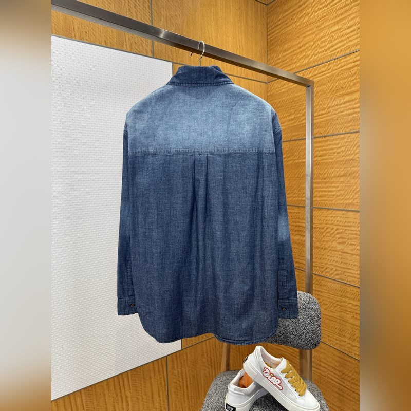 LOEWE羅意威水洗單排扣翻領長袖襯衫 ------- 面料采用定制優棉青年布貴