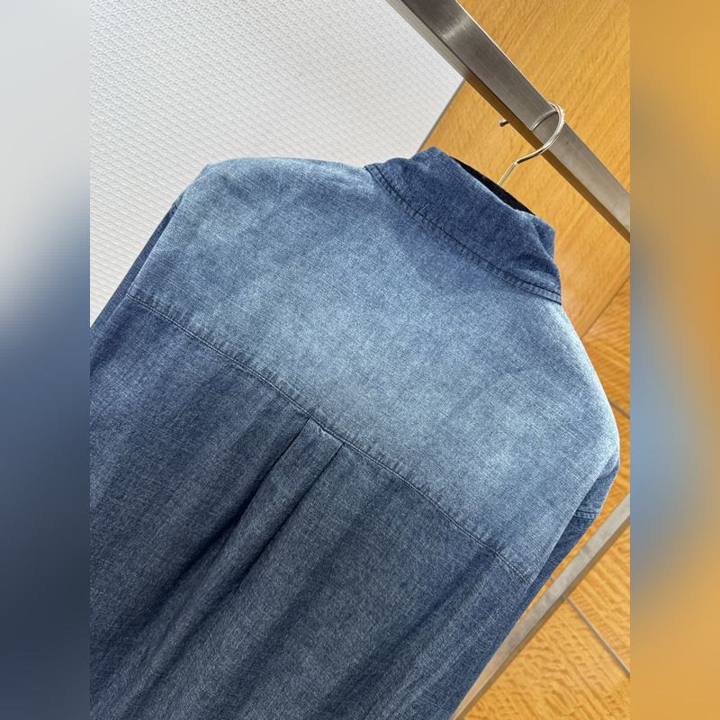 LOEWE羅意威水洗單排扣翻領長袖襯衫 ------- 面料采用定制優棉青年布貴