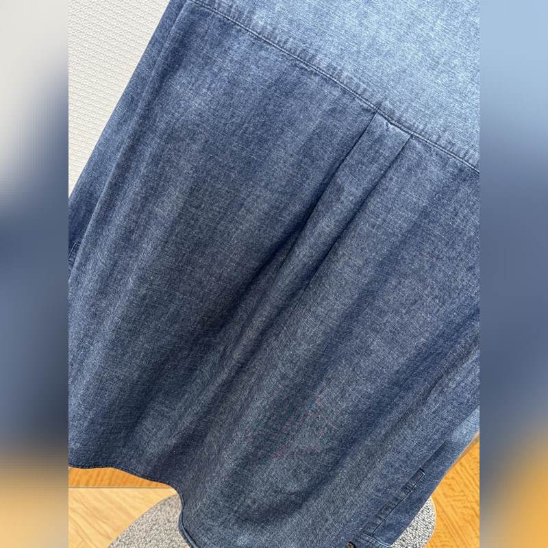 LOEWE羅意威水洗單排扣翻領長袖襯衫 ------- 面料采用定制優棉青年布貴