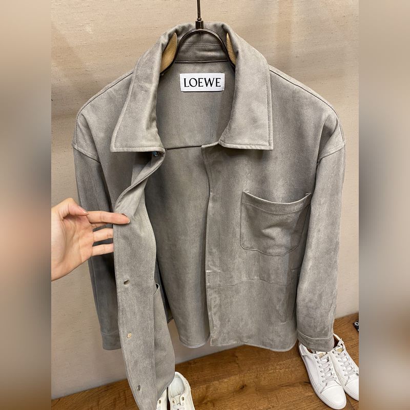 Loewe、2026SS秋冬新款休閑外套，最值得入手的一款經(jīng)典外套，簡(jiǎn)單低調(diào)奢華