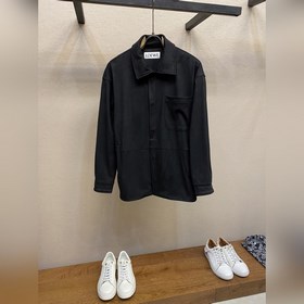 Loewe、2026SS秋冬新款休閑外套，最值得入手的一款經(jīng)典外套，簡(jiǎn)單低調(diào)奢華