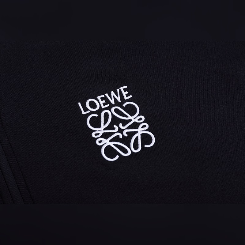 衣服LOEWE 26ss科技平紋針織運(yùn)動(dòng)服 正品12900購(gòu)入 定染科技平紋面料