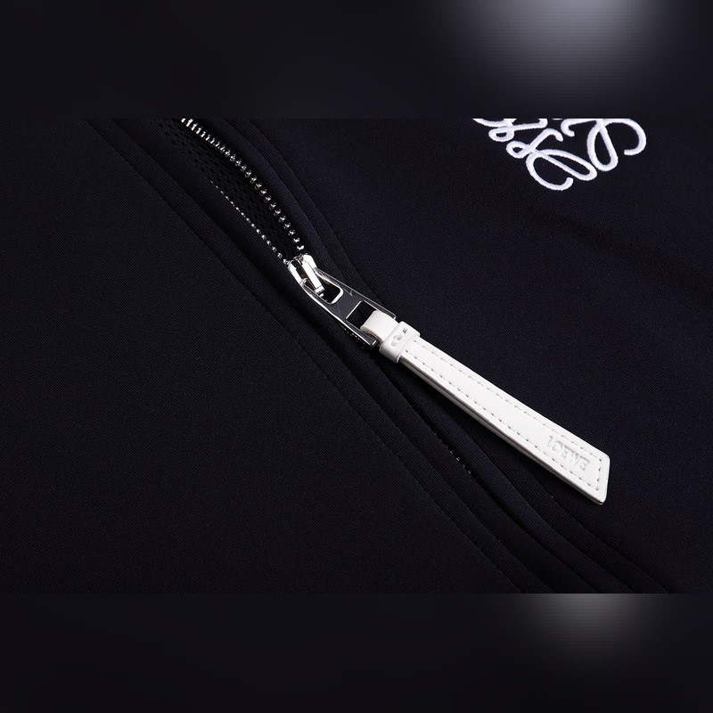 衣服LOEWE 26ss科技平紋針織運(yùn)動(dòng)服 正品12900購(gòu)入 定染科技平紋面料