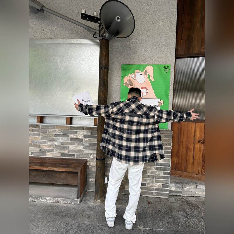 Loewe 格紋皮革拉鍊外套 定制經32道縮絨工藝的法蘭絨格子 (起訂量高達到3