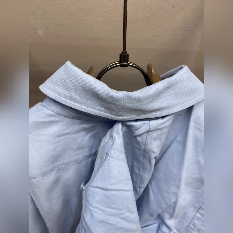 Loewe、羅意威棉質(zhì)連帽外套襯衫 面料選擇： 選用百分百棉纖維打造而成的28