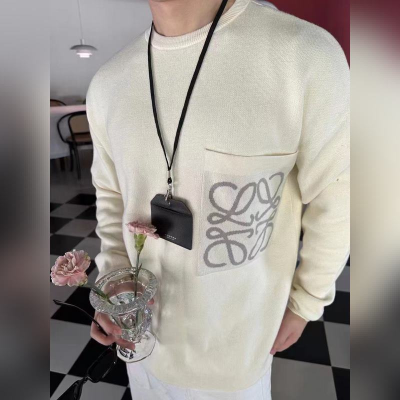 LOEWE口袋提花毛衣 面料選擇： 選用49%粘纖43%棉和少量錦綸和氨綸織成。