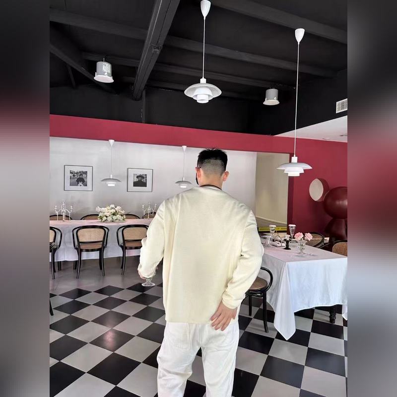 LOEWE口袋提花毛衣 面料選擇： 選用49%粘纖43%棉和少量錦綸和氨綸織成。