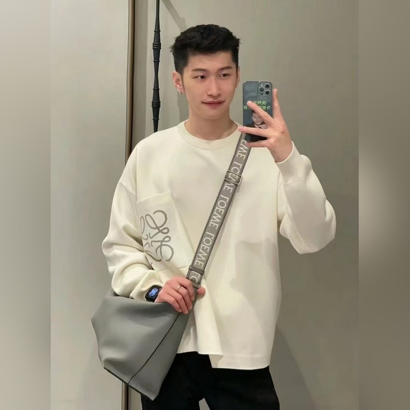 LOEWE口袋提花毛衣 面料選擇： 選用49%粘纖43%棉和少量錦綸和氨綸織成。