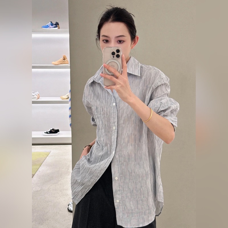 羅意威 。LOEWE 26ss輕質(zhì)紋理?xiàng)l紋刺繡襯衫 正品5609購入 定制全棉