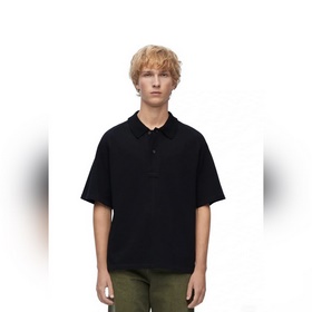 LOEWE 羅意威新款寬松POLO 珠地複合面料 拼接剪裁上身自帶線(xiàn)條感 時(shí)尚寬