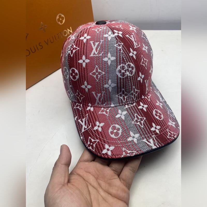 新款配盒子布袋，LV(路易威登)新款原單棒球帽，專櫃1：1開模訂制，原廠訂制面料