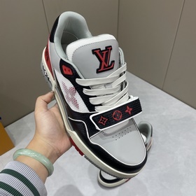 LV Trainer 運動鞋以正絨面和粒面牛皮革重繹 Virgil Abloh
