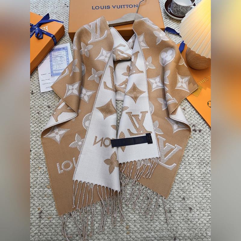 LV (路易威登)Essential Shine 圍巾將金屬纖維織入 Monog