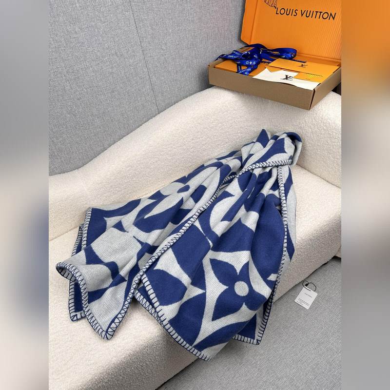LOUIS VUITTON(路易威登)女士lv medallion 毯子：LVM
