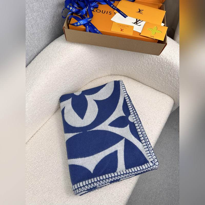 LOUIS VUITTON(路易威登)女士lv medallion 毯子：LVM