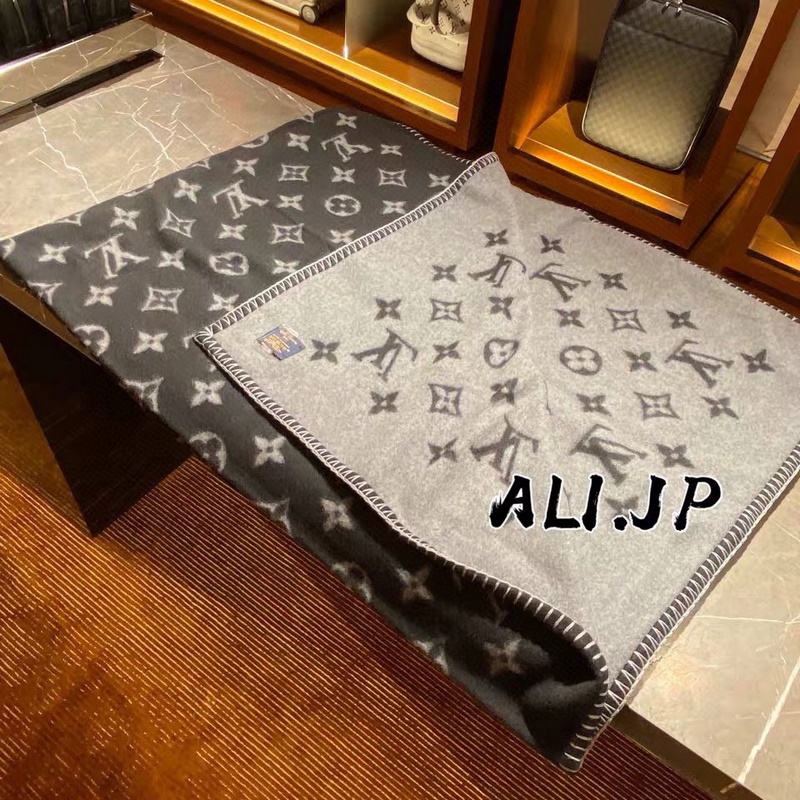 Louis Vuitton。[灰色]皇室LV路易威登極品硬貨，經典Monogra