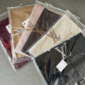 高品質(zhì) LV路易威登原單正品原標(biāo) 現(xiàn)在全世界都在找她，無心炒作，但是這個(gè)款姐一定