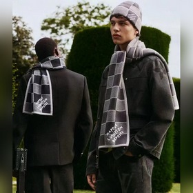 LV羊絨帽子圍巾套裝.原單.全套品相非常柔軟親膚，彈性很好有質(zhì)感又非常百搭的款式