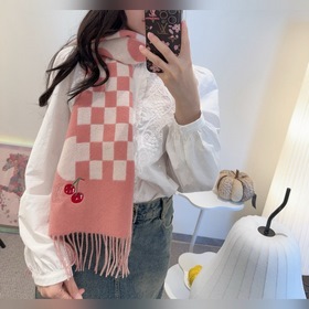 L新款櫻桃圍巾 好看的要瘋掉了，太有型太有魅力了 非常斯文時(shí)尚的秋冬單品！真的