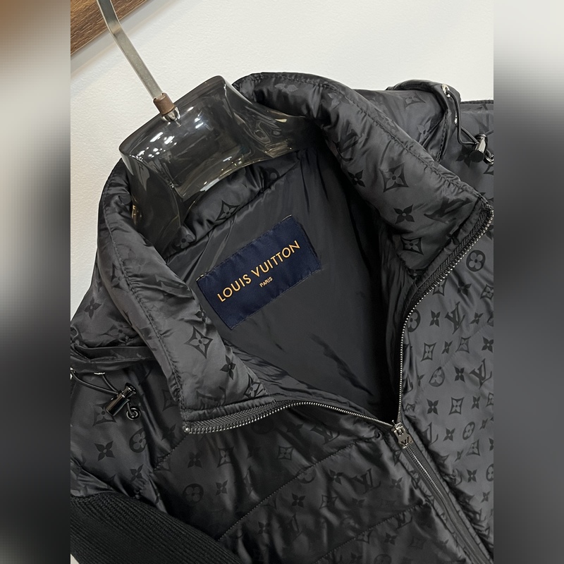 主推羽絨 LV 2026最新款時尚設計師款羽絨外套 Louis Vuitton連